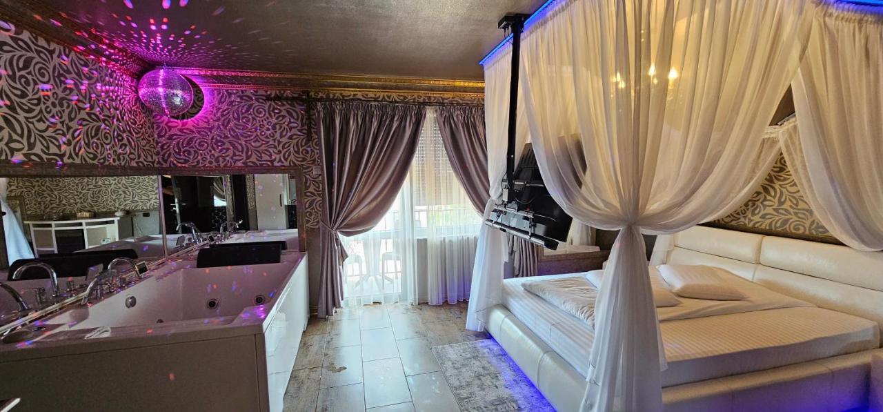 Hotel Boutique Mikaela (Adults Only) براشوف المظهر الخارجي الصورة